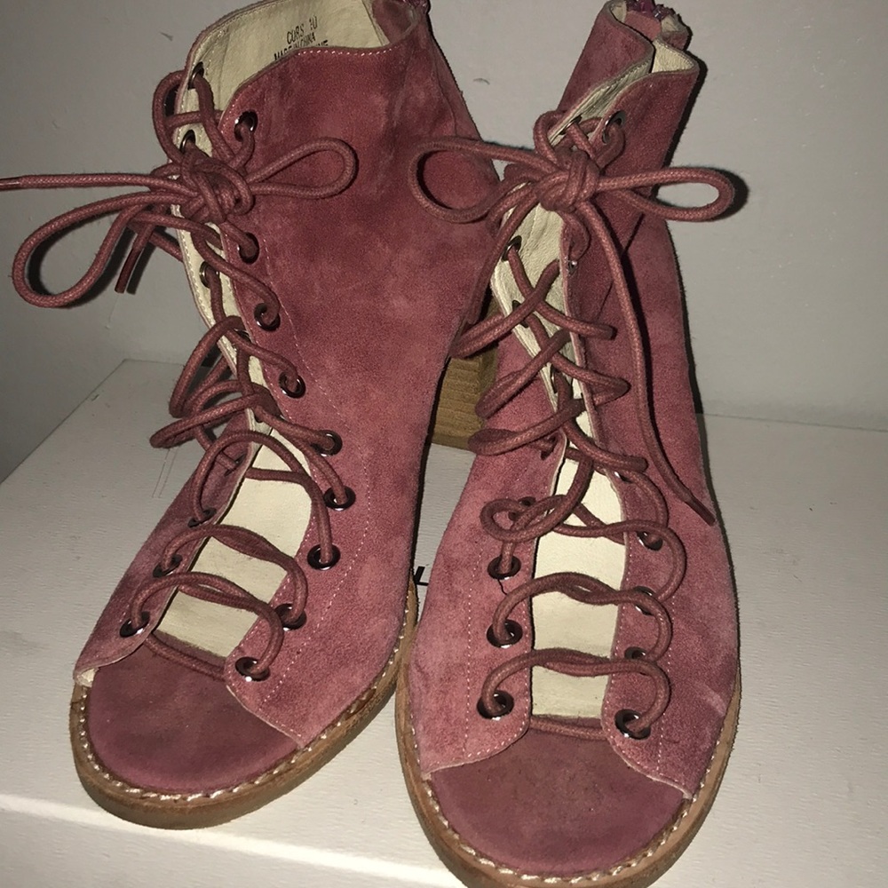 Jeffrey Campbell